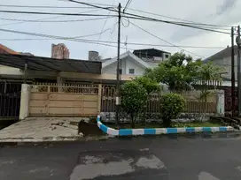 Rumah Bagus SHM di Darmo Permai Timur Siap Huni