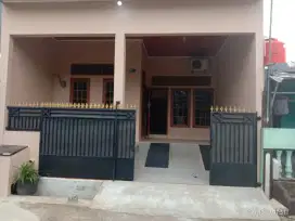 Di jual cepat rumah siap huni pondok timur indah bekasi timur