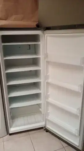 FREEZER STANDING LG