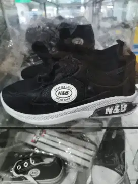 Dicari buat jaga toko
