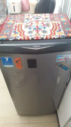 Kulkas AQUA 1 pintu