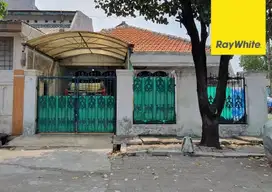 Dijual Rumah 2 lantai SHM di Dukuh Kupang Surabaya