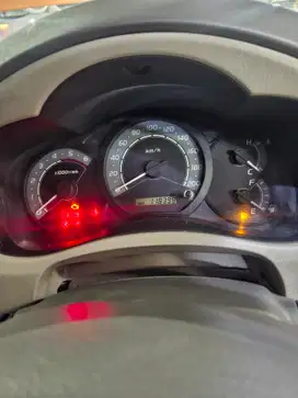 Toyota Kijang Innova 2010 Bensin