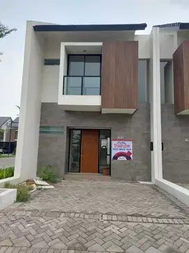 Rumah 2 Lantai Di Central Park Juanda Sidoarjo