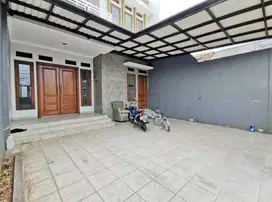 Disewakan rumah nyaman dekat toll cilandak