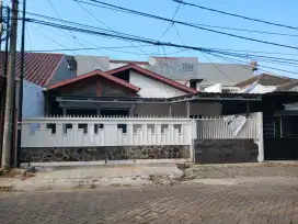 Disewakan rumah 10x20 Taman surya 2