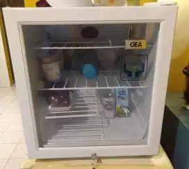 Kulkas Showcase Minibar Normal