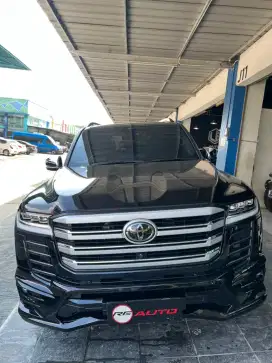 TOYOTA Land Cruiser 300  VXR 4x4 2024