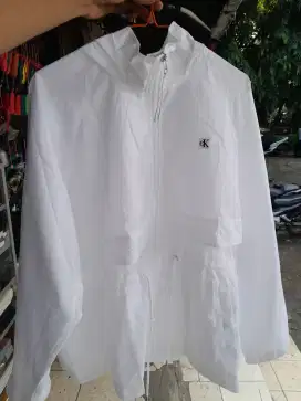 Pakean Atasa Jaket Calvin Klein Running White Original