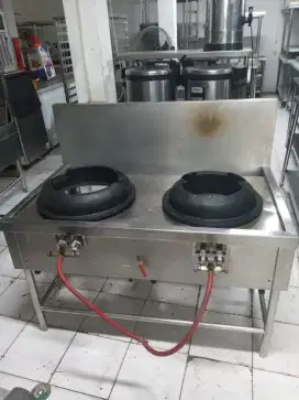 Kwalirange 2 tungku ukuran 122x75x75

Harga : 6jt
Kran air menyusul