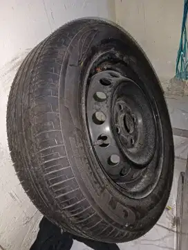 Ban mobil baru belum pakai sama sekali