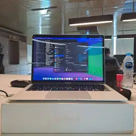MacBook Air M1 2020 13 Inch M1/8GB/256GB Fullset Ex iBox NEGO