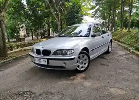BMW 318i 2004 Bensin