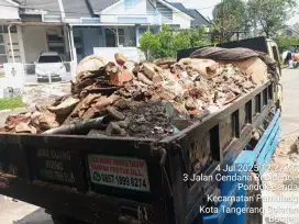 Jasa buang puing dan sampah