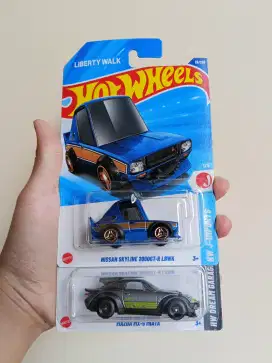 Hot Wheels Nissan & Madza
