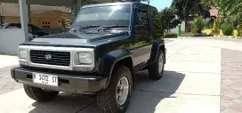 Daihatsu Taft Hiline 4X4 Tahun 2000