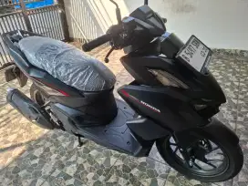 Km 3rb keyless DKI, honda vario 160 CBS iss 2025 bln 3 pajak panjang.