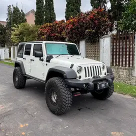 Jeep Wrangler JK Rubicon AT 2011 Kondisi Siap Pakai