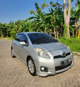 YARIS E AUTOMETIC TAHUN 2012 LOW KILOMETER
