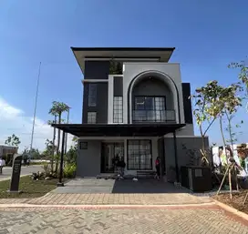 Welton Hiera Rumah Keren Dekat Akses Tol di BSD City
