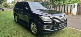 Lexus LX 570 th.2011 hitam