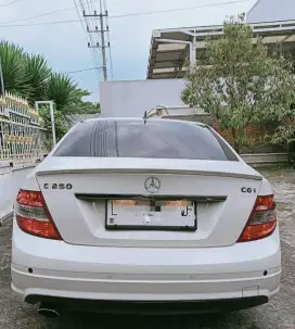 Mercedes Benz C250 1.8L Turbo  Matic 2010 akhir