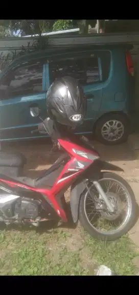 Vario 2018 warna merah