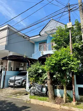 Rumah 2 Lantai di Griya Loka BSD Siap Huni
