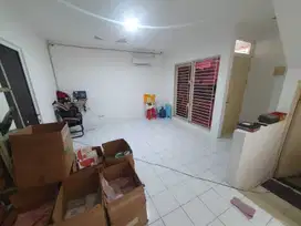 dijual rumah di perumahan golden palm residence cluster canary