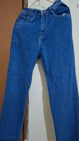 Highwaits Jeans Kulot Wanita Celana Jeans