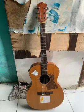 Gitar ella original