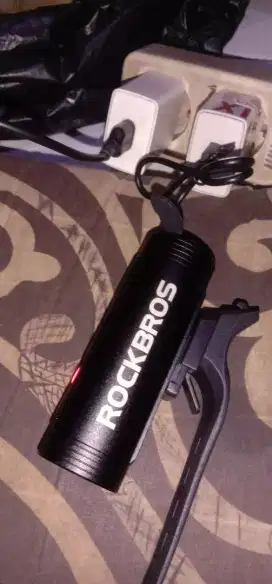 wts lampu depan rockbros