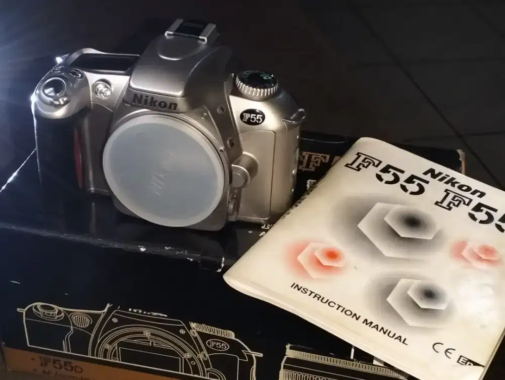Kamera film Nikon slr F55 kit