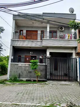 RUMAH 2 LT DI KOMPLEK PORIS INDAH