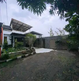 Rumah Bagus 2 Lantai Siap Huni Dalam komplek Pesona Bali Residence.