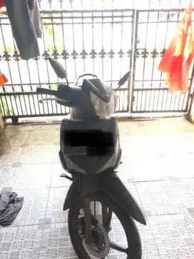 Motor Honda Supra x 125 FI plat jakarta utara