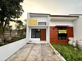 Rumah Ujung Baru, Privasi, Cisauk, Dekat stasiun Cicayur