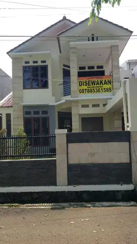 Disewakan Rumah di Perumahan Bumi Karang Indah, Jl Karang Asri III