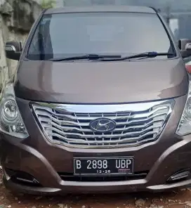 Hyundai H-1 2016 Bensin