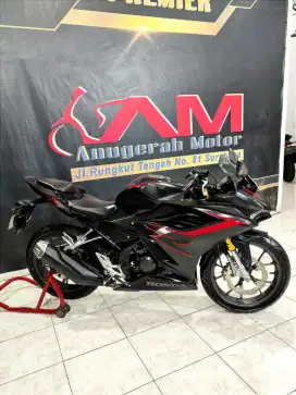 DP 3jt Honda New CBR150R upside down Th 2022 hitam doff mantul