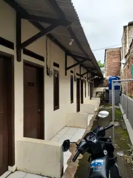Dijual Kontrakan 6 kamar
