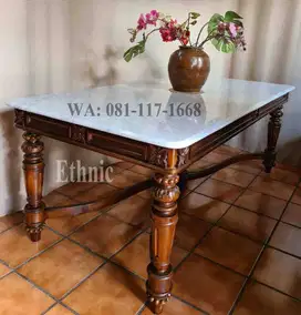 Meja makan marmer model kolonial