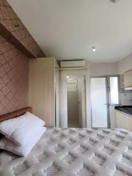 Studio corner(lebih luas) ‼️Apartemen educity full furnish