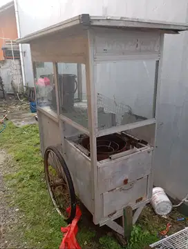 Di jual gerobak bekas gorengan