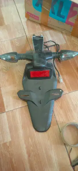 Spakbor belakang Yamaha xabre original
