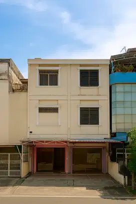 Dijual Ruko 3 Lantai Poros Monginsidi Lama, Sangat Cocok Usaha