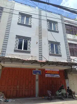 Ruko gandeng hm yamin.  (Samping kantor pos)