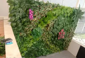 Tukang taman dinding vertikal garden sintetis murah