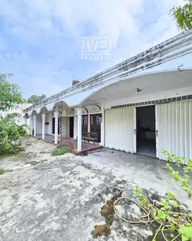DIJUAL RUMAH LUAS LOKASI STRATEGIS TENGAH KOTA DI TAMAN POLONIA MEDAN