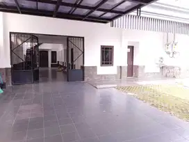 Disewakan Rumah Berlokasi Di Menteng Jakarta Pusat